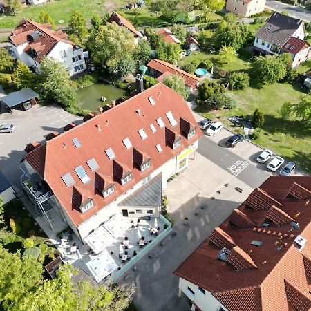 Hotel & Restaurant Zum Hirsch Romhild Exteriör bild